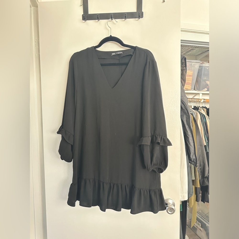Black zara dress M